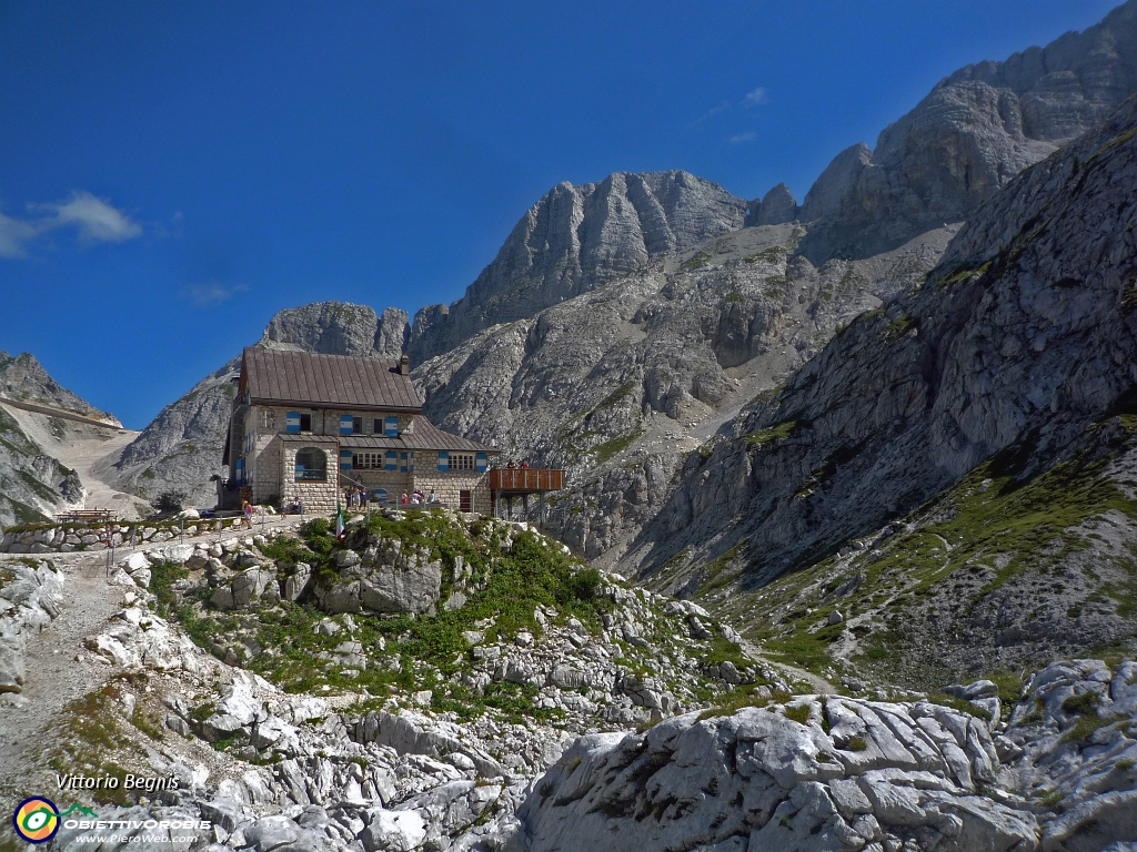 3 Monte Canin, rifugio Celso Gilberti mt. 1.850.JPG